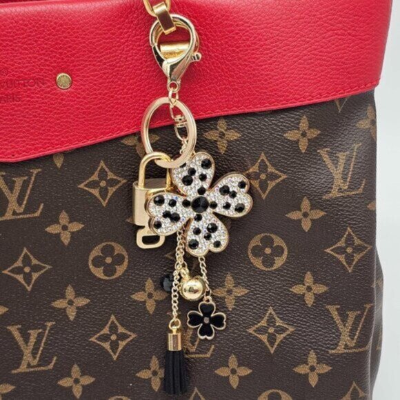 Authentic Louis Vuitton Lock & Key with unbranded Butterfly Bagcharm, Keychain - Picture 10 of 10